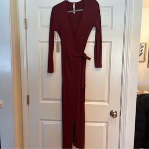 NWT Aritzia Babaton Nola Wrap Midi Dress XS Rust Red Long Sleeve V-Neck Stretch